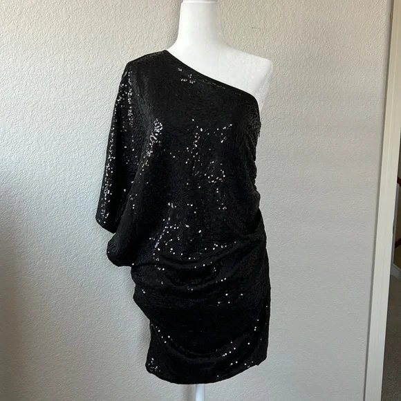 Guess by Marciano One shoulder black sequins mini dress - Picture 1 of 7